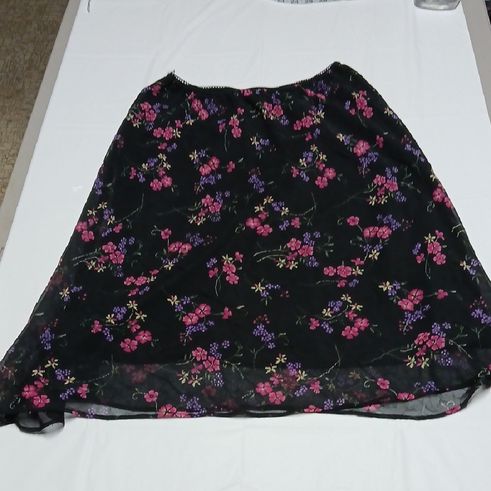 Vintage Floral A-Line Midi Skirt Black w/ Pink & Purple Flowers Made in USA Sz 8